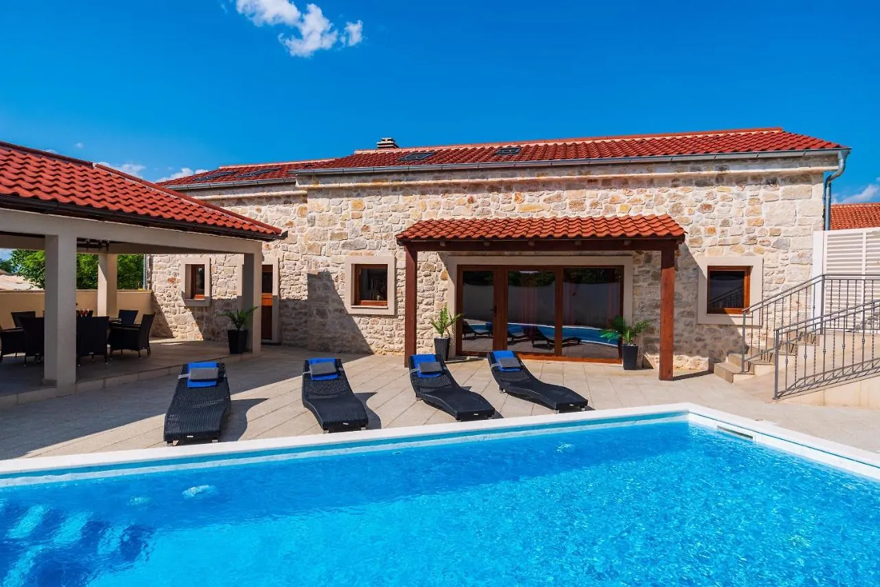 Stone Villa Miandri Sukosan