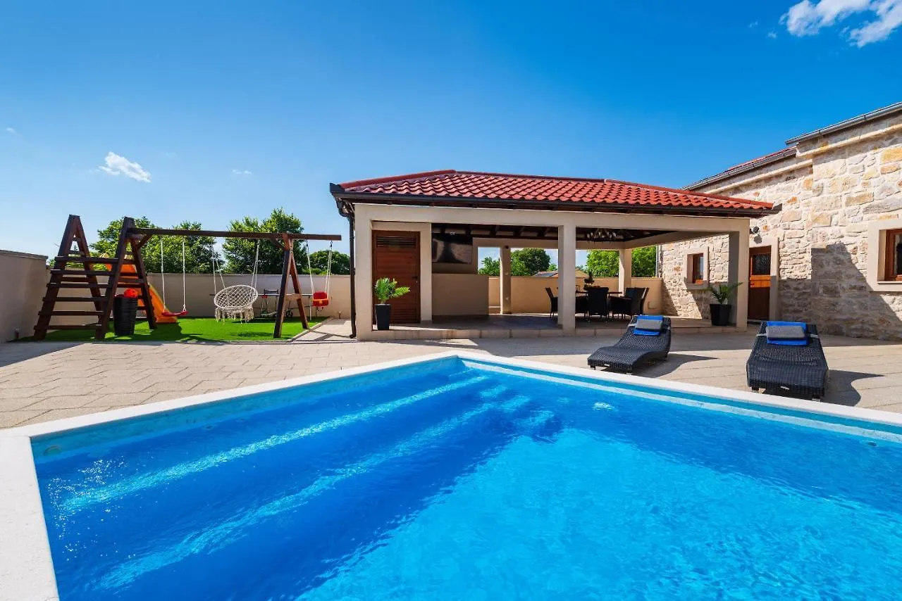 Stone Villa Miandri Sukosan 0*,  Croatia