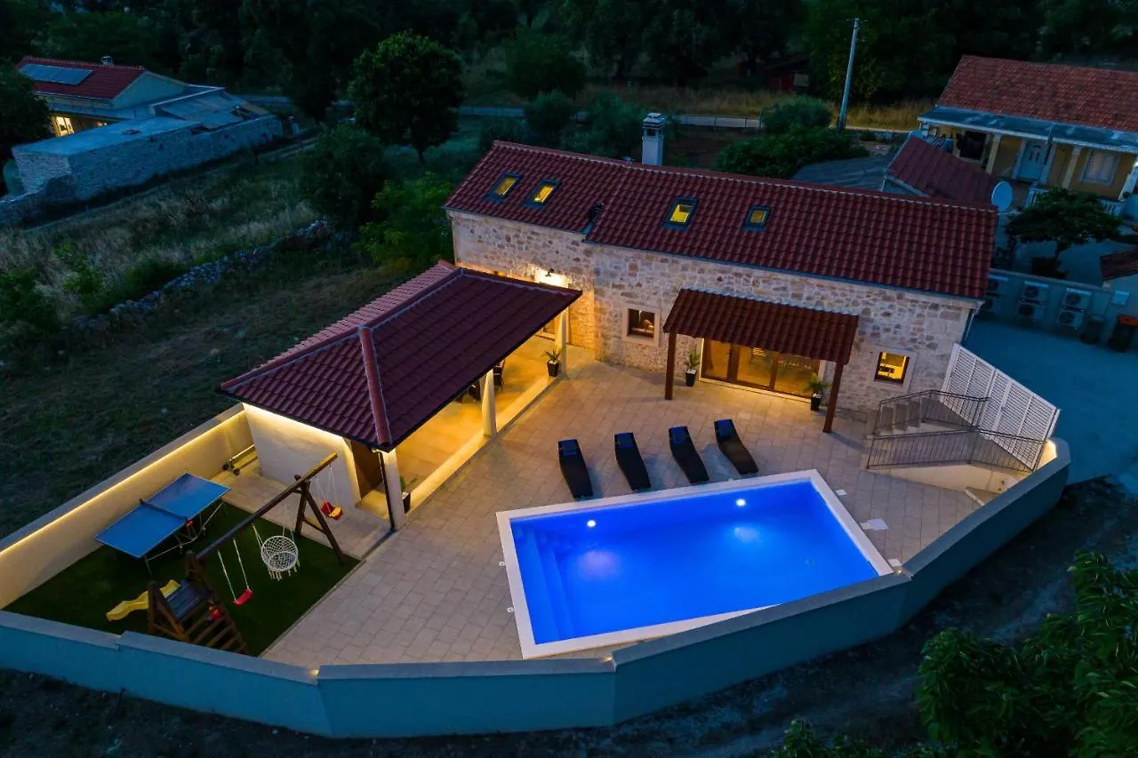 Stone Villa Miandri Sukosan